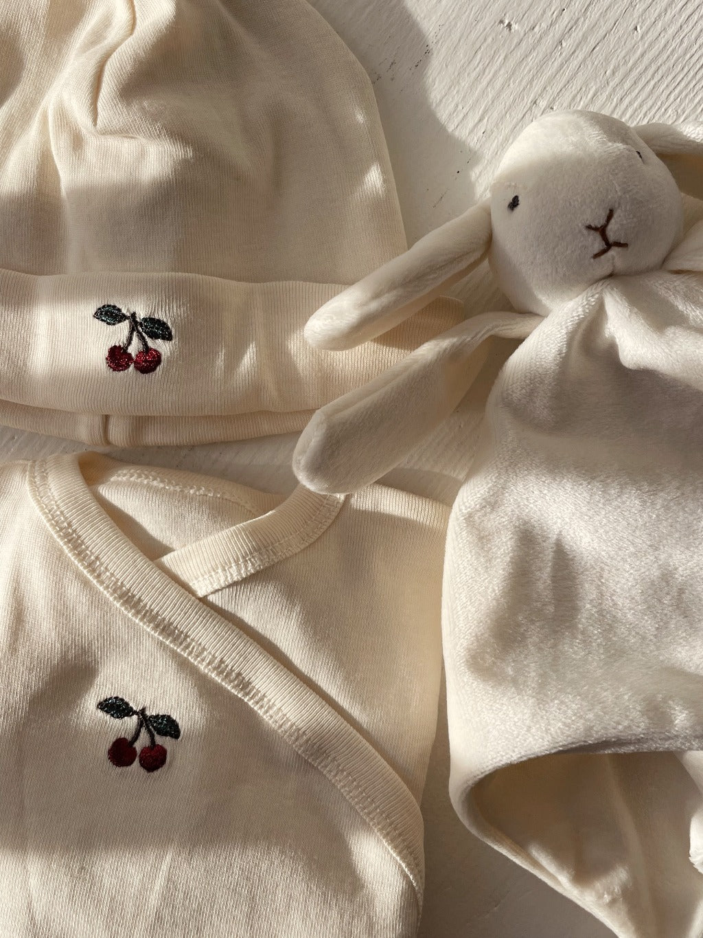Geschenkset zur Geburt aus 100% Bio-Baumwolle, Cherry