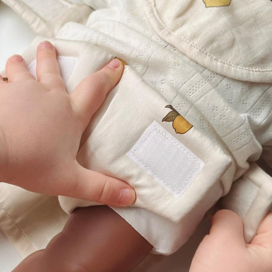 Puppen-Set – Lätzchen, Windel & Tasche, Lemon