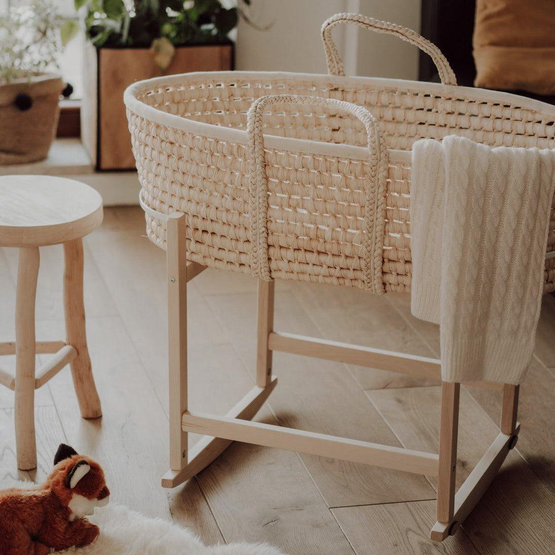 Moseskorb mit Matratze und Schaukelständer - Oli&Lola