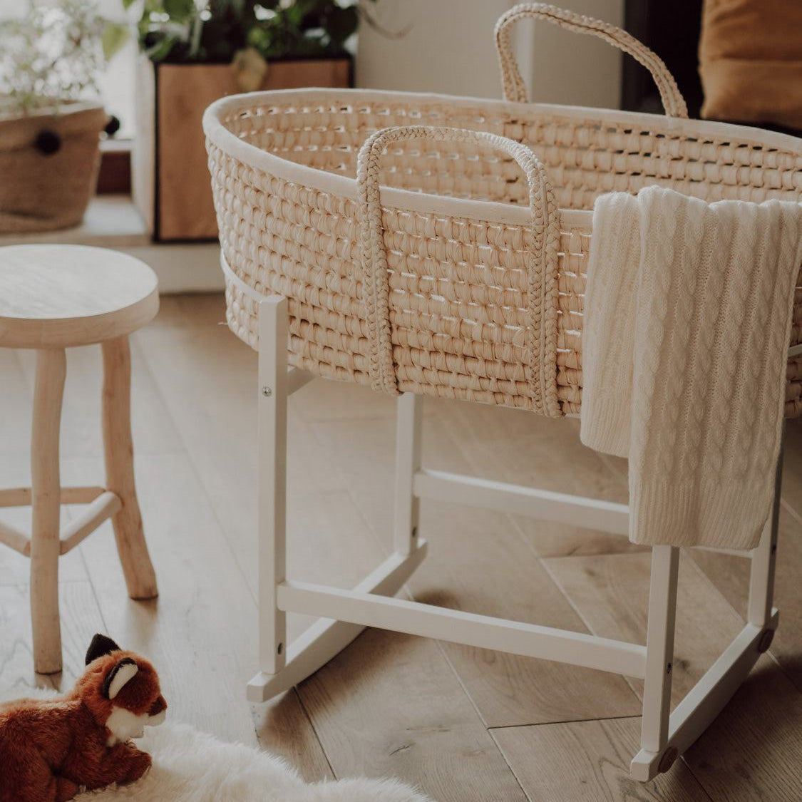 Moseskorb mit Matratze und Schaukelständer - Oli&Lola