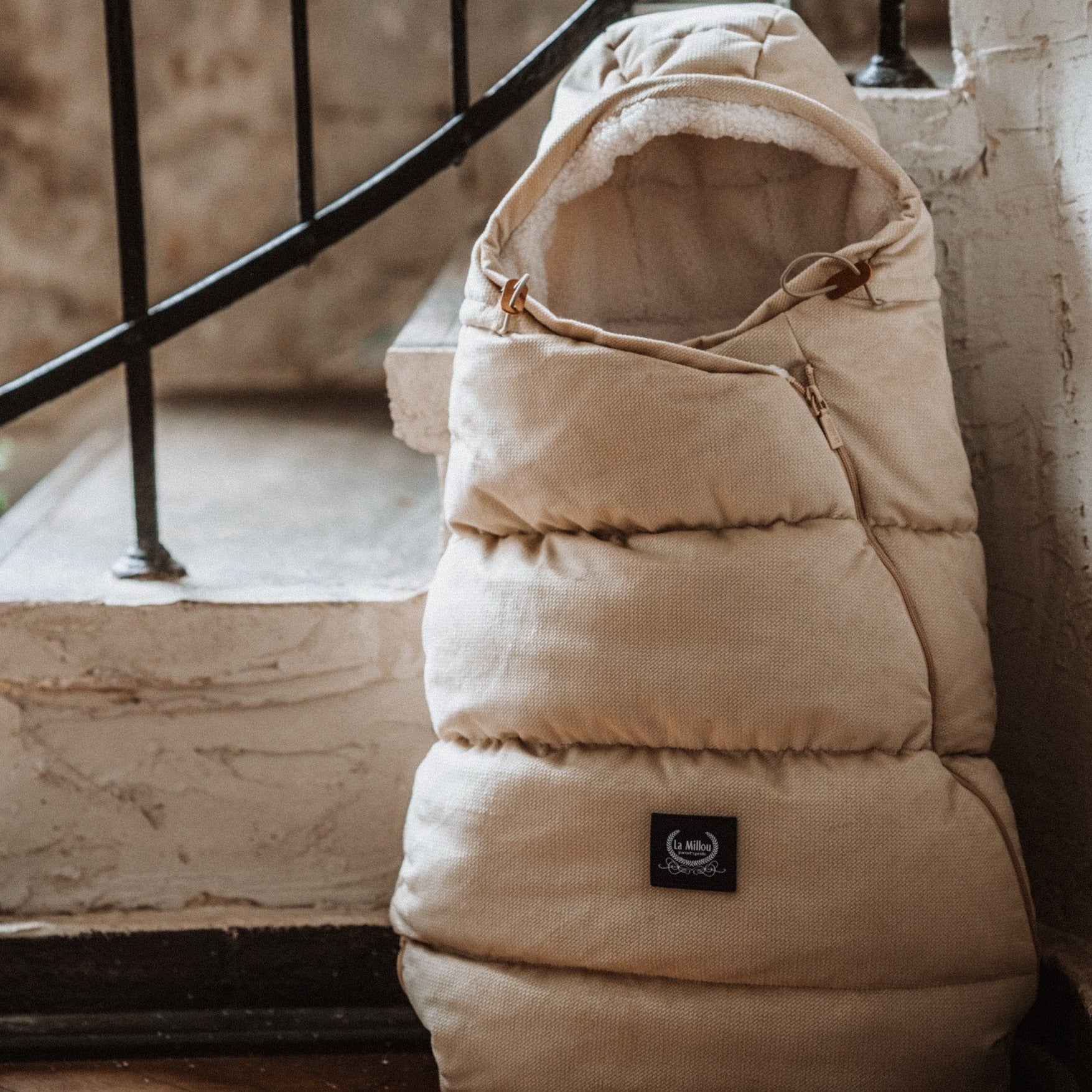 Velvet Collection Aspen Baby Fußsack, Sand von La Millou bei Oli&Lola
