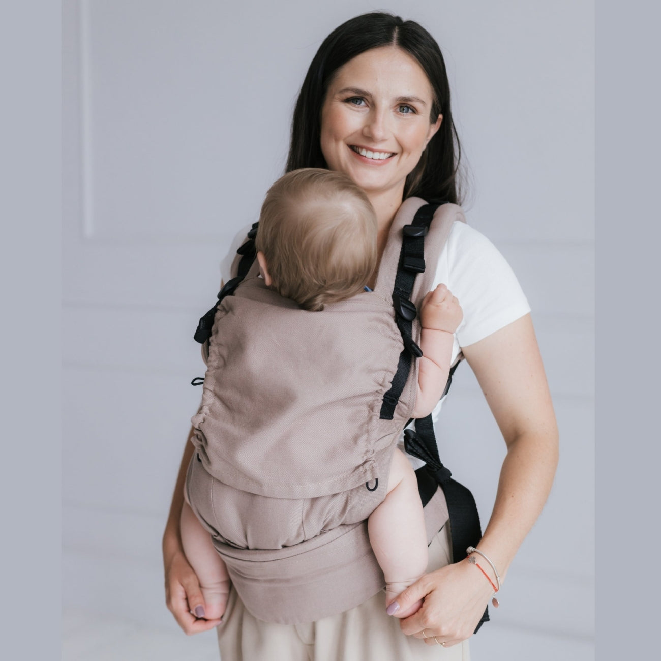 Ergonomische Babytrage BabyGrow, Latte