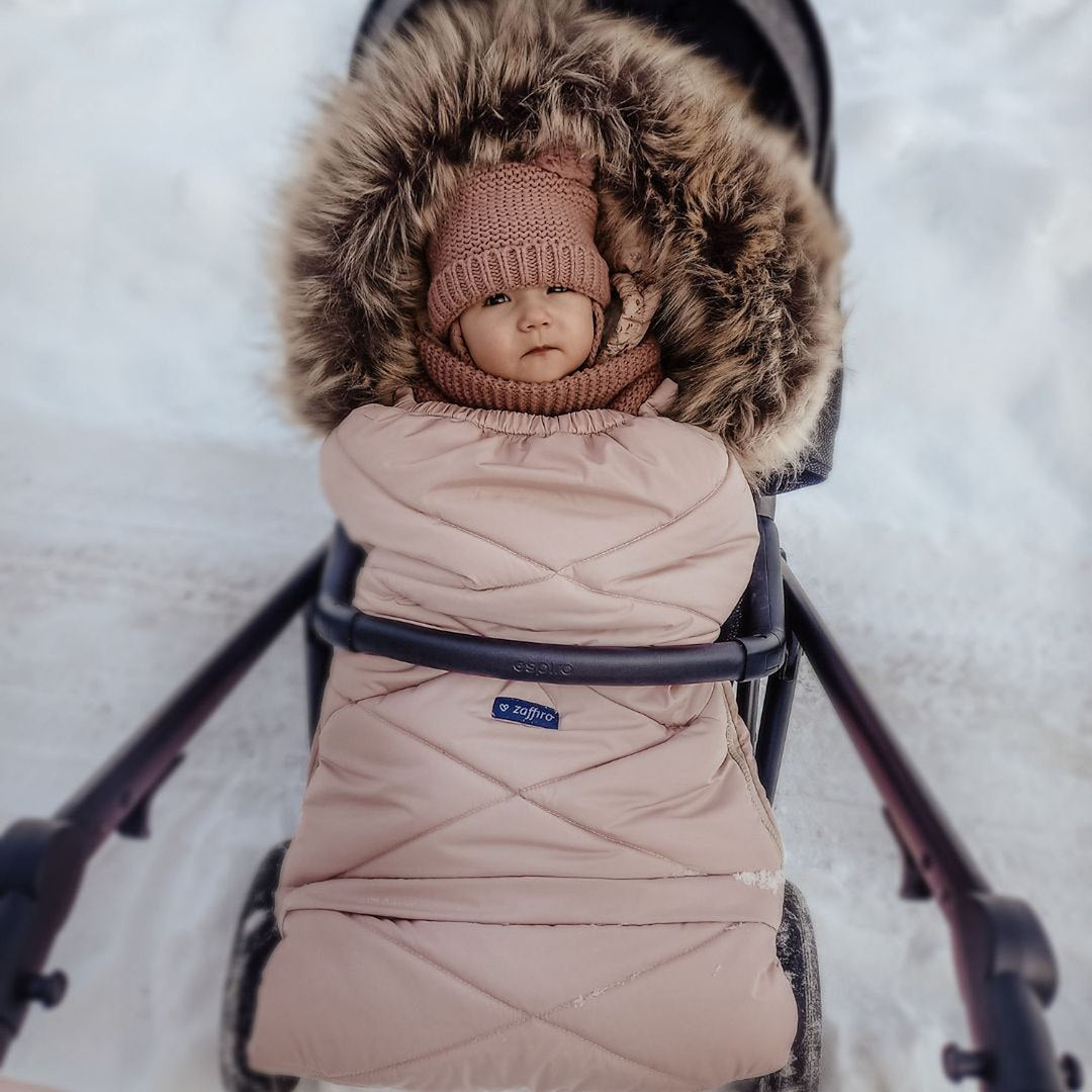 Fußsack GrowUP Aspen, Baby Pink – Seitenansicht