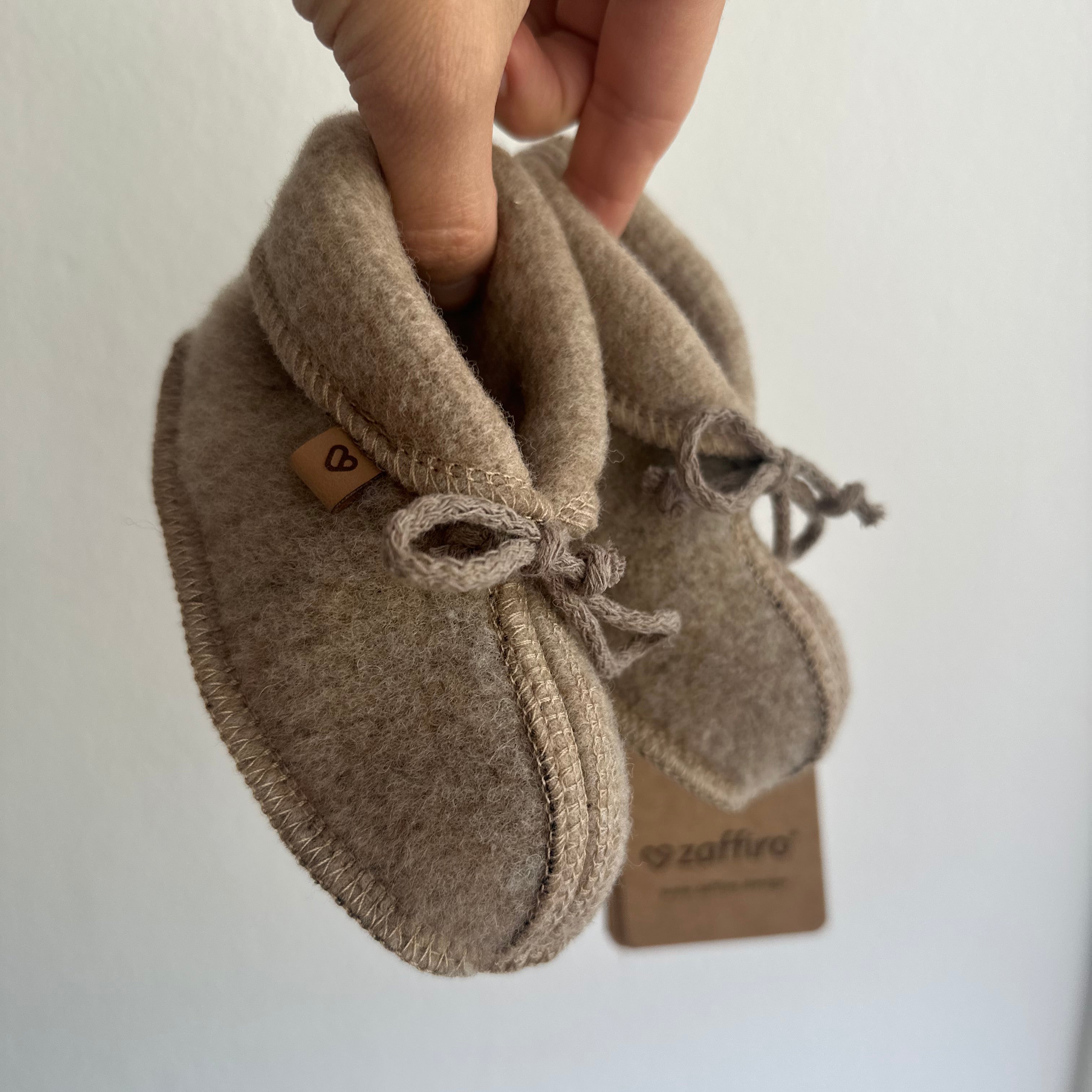 Woll-Babyschuhe mit Schnürung, Brown