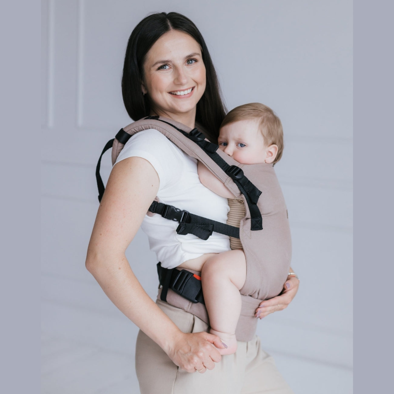Ergonomische Babytrage BabyGrow, Latte